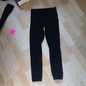 Lululemon black wunder under size 2